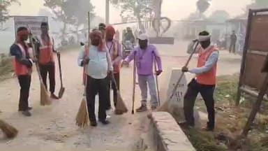 मैनाटांड़: मतदान के लिए इनरवा में चला सफाई अभियान