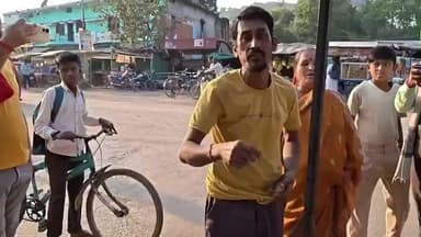 चंदला: चंदला में पत्नी ने बीच सड़क पर पति को पीटा, वीडियो हुआ वायरल