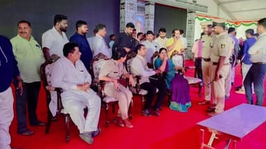 ಕೂಡ್ಲಿಗಿ: ಪಟ್ಟಣದಲ್ಲಿ ನ.9 ರಂದು ಸಿಎಂ ಉಪಸ್ಥಿತಿಯಲ್ಲಿ ನಡೆಯಲಿರುವ ಕಾರ್ಯಕ್ರಮದ ಸಿದ್ಧತೆಯನ್ನು ಪರಿಶೀಲಿಸಿದ ಡಿಸಿ ಹಾಗೂ ಅಧಿಕಾರಿಗಳು