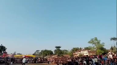 बिहारीगंज: राजगंज में कार्तिक मेला के तीसरे दिन कुश्ती प्रतियोगिता का फाइनल मुकाबला हुआ