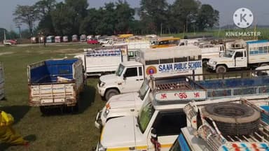 बगहा: रामनगर में चुनाव को लेकर वाहनों का जमावड़ा शुरू