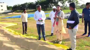 సిరిసిల్ల: కొనుగోలు కేంద్రాల్లోనే మద్దతు ధర ఇన్చార్జి కలెక్టర్ అగ్రవాల్ బాలానగర్ పిఎసిఎస్ కొనుగోలు కేంద్రం పరిశీలన