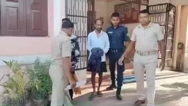 ସୋର: ଫଟାଆମ୍ବ ଗ୍ରାମରୁ ମଦ ଜବତ ଘଟଣାରେ ଦୁଇ ଫେରାର ଅଭିଯୁକ୍ତକୁ ଗିରଫ କଲା ସୋର ପୁଲିସ