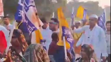 बड़वारा: बड़वारा में आम आदमी पार्टी ने रैली निकालकर मुख्यमंत्री के नाम तहसीलदार को सौंपा ज्ञापन, रखीं विभिन्न मांगें