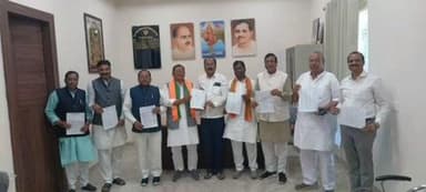 भैयाथान: भारतीय जनता पार्टी के जिला अध्यक्ष मुरली मनोहर सोनी ने जिला कार्यसमिति की घोषणा कोर कमेटी के सदस्यों की उपस्थिति में की