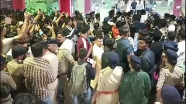 વડોદરા પૂર્વ: વડોદરા ની દિકરી અને ભારતીય મહિલા ક્રિકેટ ટીમ ની પ્લેયર રાધા યાદવનુ ભવ્ય સ્વાગત બાદ રોડ શો યોજાયો