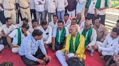 ಅಫಜಲ್ಪುರ: ಚಿಣಮಗೇರಾ ಕೆಪಿಆರ್ ಸಕ್ಕರೆ ಕಾರ್ಖಾನೆ ಎದುರು ಟ್ರಾಕ್ಟರ್ ಮಾಲೀಕರ ಪ್ರತಿಭಟನೆ