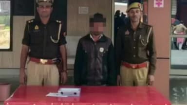 अतरौली: अतरौली थाना पुलिस ने अवैध चाकू के साथ एक शातिर अभियुक्त को आलमपुर जाने वाले रास्ते से गिरफ्तार किया, भेजा जेल