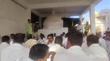 रोहना में मध्यप्रदेश तैराकी संघ के अध्यक्ष ने चौपाल लगाकर किसानों की समस्या सुनी, वीडियो वायरल