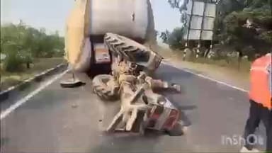 सिकंदराराऊ: रतनपुर के पास रोडवेज बस ने ट्रैक्टर ट्राली को मारी टक्कर, ट्रैक्टर पलटने से चालक हुआ घायल