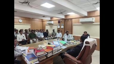 ચોટીલા: ચોટીલા પ્રાંત અધિકારી ની કચેરી ખાતે સંકલન બેઠક યોજાઈ જેમાં શાળામાં સુવિધા, રસ્તા, પાણી સહિતના પ્રશ્નો અંગે ચર્ચા કરાઈ