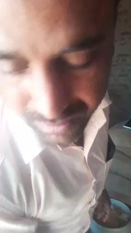 जिला बदायूं के ग्राम पंचायत रोता में कोटेदार करते हैं राशन का घोटाला सभी राशन उपभोक्ताओं को देते हैं राशन कम |