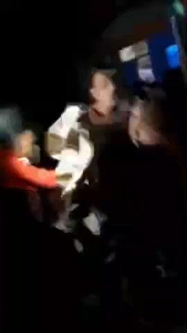 मझौलिया: मोहद्दीपुर में नशे में धुत दरोगा की ग्रामीणों ने की पिटाई, घंटों बंधक रखा, वीडियो वायरल होने पर पुलिस पर सवाल