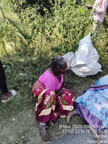 చేగుంట: పోలంపల్లి వద్ద ఆటో బోల్తా నలుగురికి గాయాలు:
108 అంబులెన్స్ లో మెదక్ ఆస్పత్రి తరలింపు