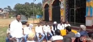 चांडिल: चौका के श्री श्री सार्वजनिक नव दुर्गा मंदिर में शहीद अजीत धनंजय महतो स्मृति समिति की बैठक हुई