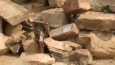 बारा: छींड़ी गांव में प्राचीन शिव मंदिर की दीवार को अज्ञात व्यक्तियों ने तोड़ा, ग्रामीणों में आक्रोश