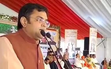 शोहरतगढ़: BSA ग्राउंड में काला नमक चावल बुद्धा राइस द्वितीय क्रेता विक्रेता सम्मेलन में विधायक विनय वर्मा ने हिस्सा लिया