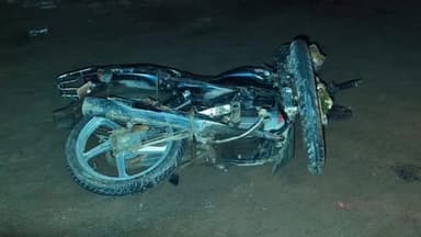 बनखेड़ी: ग्राम लामटा पुलिया के पास एक माह पूर्व बाइक सवार ने 35 वर्षीय युवक को मारी टक्कर, अब थाने में मामला दर्ज