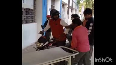 सिरोंज: आरोन रोड पर मवेशी से टकराकर मोटरसाइकिल चालक घायल, अस्पताल में इलाज जारी