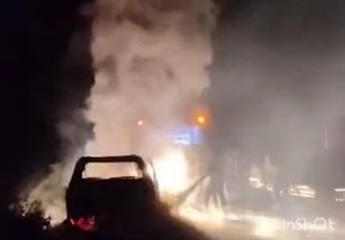 అమ్రాబాద్: శ్రీశైలం ఘాట్ రోడ్ లో దద్దమైన కారు ప్రయాణికులు సేఫ్