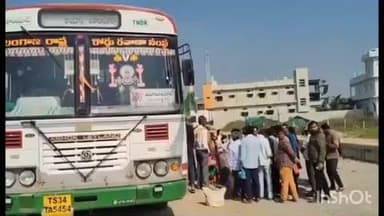 యాలాల్: లక్ష్మీనారాయణ పూర్ చౌరస్తా వద్ద విరిగిన ఆర్టీసీ బస్సు స్టీరింగ్ రాడ్, తప్పిన ప్రమాదం