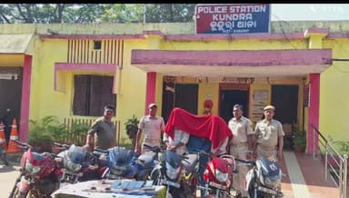 କୋଟପାଡ: ଖଟଲାପଦର ବ୍ରିଜ ନିକଟରେ ଟଙ୍କା ଲୁଟ୍ ଘଟଣାରେ ୩ ଡକାୟତଙ୍କୁ ଗିରଫ କରିଛି ପୋଲିସ