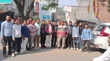 बिल्सी: बिल्सी नगर से ढाई सौ भक्तों का जत्था पूर्णागिरि के लिए रवाना, कल मंगलवार को भंडारे में होंगे शामिल