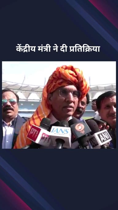 पार्लियामेंट स्ट्रीट: रोहित चौधरी ने 1 घंटे में 27 किग्रा के साथ 847 पुशअप कर गिनीज बुक में नाम दर्ज कराया, बधाई!