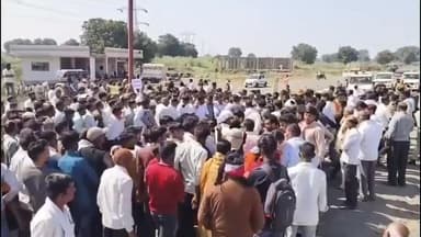 बड़वाह: ग्राम बासवा में सड़क और बिजली की समस्या से परेशान ग्रामीणों ने हाईवे पर किया चक्का जाम