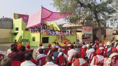 दातागंज: दाातागंज में पीडीए पंचायत का आयोजन, मंच से पीजेपी सरकार पर साधा निशाना, कहा- आतंकवादियों की सरकार को हटाना है