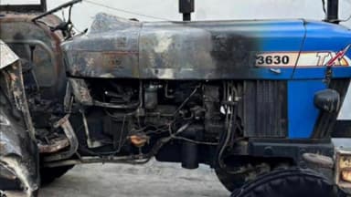 कालांवाली: गांव आनंदगढ़ में आग लगने से घर में खड़ा ट्रैक्टर जलकर राख हुआ, ग्रामीणों ने आग बुझाई