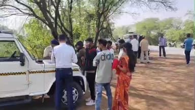 पलारी: बलौदाबाजार पुलिस एक्शन मोड में, पलारी क्षेत्र के ग्राम कुसमी में नियम उल्लंघन करने वालों के खिलाफ की गई कार्रवाई