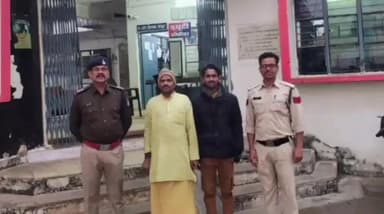 ढीमरखेड़ा: उमरिया पान पुलिस की तत्परता से बस में छूटा यात्री का बैग 24 घंटे में बरामद, यात्री ने जताया आभार