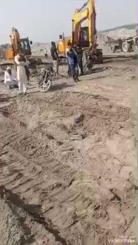 नकुड: दौलतपुर घाट पर हरियाणा के लोगों द्वारा खनन करने का यूपी के लोगों ने किया विरोध, रोका