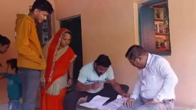 गोहरगंज: जिले में मतदाता सूची का विशेष पुनरीक्षण शुरू, मंडीदीप में बीएलओ घर-घर कर रहे सर्वे, एसडीएम ने किया निरीक्षण