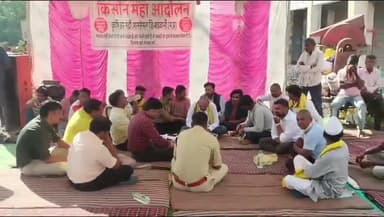 पानसेमल: पानसेमल में धरना स्थल पर अपर कलेक्टर, एडिशनल SP और कृषि उपसंचालक किसानों से समस्या जानने पहुंचे