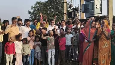 सरिया: सरिया प्रखंड के ग्राम कपिलो में विधायक ने 63 केवीए ट्रांसफार्मर का उद्घाटन किया