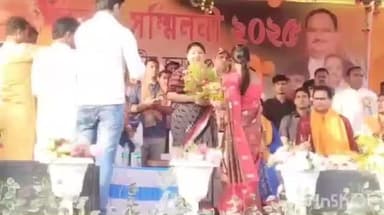 গাইঘাটা: উত্তর ২৪ পরগনার গাইঘাটার সুটিয়ায় বিজয় সম্মেলনের অনুষ্ঠানের আয়োজন করা হয় বিজেপির পক্ষ থেকে