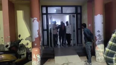 भरथना: बकेवर कस्बे में सड़क हादसे में साइकिल सवार गंभीर रूप से घायल