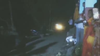 খানাকুল ১: ঘুড়ির সুতোয় গলা কেটে মর্মান্তিক মৃত্যু ব্যক্তির,দেহ মুক্তারপুর এলাকায় বাড়ি পৌঁছাতেই কান্নায় ভেঙে পরে পরিবার