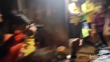 अधौरा: अधौरा के ग्रामीणों से व्यय प्रेक्षक प्रशांत रोकड़े ने किया संवाद, कहा- चुनाव को लेकर कोई गड़बड़ी करे तो करें सूचित