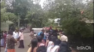 ആലുവ: വേങ്ങൂർ മുനിപ്പാറയിൽ 81 വയസ്സുകാരിയെ തോട്ടിൽ മരിച്ച നിലയിൽ കണ്ടെത്തി