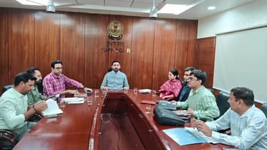 ਰੂਪਨਗਰ: ਡਿਪਟੀ ਕਮਿਸ਼ਨਰ ਰੂਪਨਗਰ ਵੱਲੋਂ ਜ਼ਿਲ੍ਹੇ ਦੇ ਵੱਖ ਵੱਖ ਬਲਾਕਾਂ ਦੇ ਐਸਡੀਐਮ ਨੂੰ ਸੜਕਾਂ ਨੂੰ ਲੈ ਕੇ ਕੀਤੀ ਮੀਟਿੰਗ ਕੀਤੀਆ ਹਦਾਇਤਾਂ