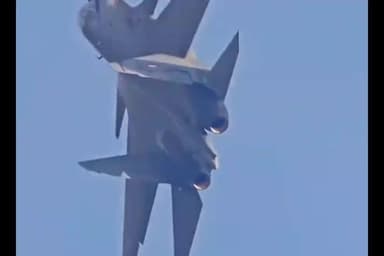 আজাৰা: ৯৩সংখ্যাক বায়ুসেনা দিৱসৰ লগত সংগতি ৰাখি অনুষ্ঠিত কৰা Airshowৰ সফল সামৰণি