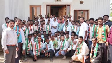 ब्रह्मपूरी: ब्रह्मपुरीत शेकडो भाजप कार्यकर्त्यांचा काँग्रेस पक्षात प्रवेश