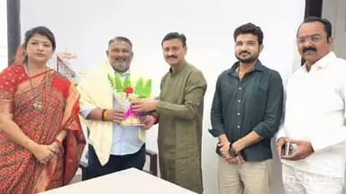 देऊळगाव राजा: श्री बालाजी सूतगिरणीस कामगार मंत्री मा. ना. श्री. आकाशदादा फुंडकर यांची सदिच्छा भेट..