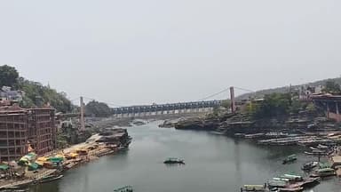 पुनासा: ओंकारेश्वर में ममलेश्वर लोक बनाने का विरोध तेज, विधायक मुख्यमंत्री से मिलेंगे, संतों ने स्थान परिवर्तन की मांग की