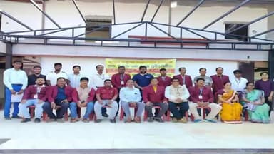 ଭଞ୍ଜନଗର: ଗଞ୍ଜାମ ଜିଲ୍ଲା ଭଞ୍ଜନଗର ଜଗନ୍ନାଥ କଲ୍ୟାଣ ମଣ୍ଡପ ଠାରେ କବି ସମ୍ରାଟ ମିଡିଆ କ୍ଲବ ର ଏକ ବୈଠକ ଅନୁଷ୍ଠିତ ହୋଇଯାଇଛି ।