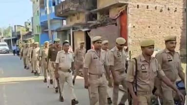 रक्सौल: विधानसभा चुनाव में विधि-व्यवस्था संधारण एवं सुरक्षा के दृष्टिकोण से भेलाही में फ्लैग मार्च किया गया