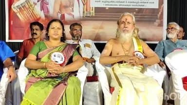 പട്ടാമ്പി: കലാമണ്ഡലം വള്ളൂർ മുരളീധരനെ ശങ്കരമംഗലത്ത് നടന്ന ചടങ്ങിൽ ആദരിച്ചു